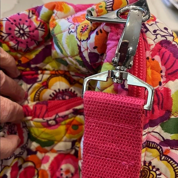 Vera Bradley in “Clementine Floral”Quilted Design Bag. Lots of Room with Strap. - Picture 10 of 12